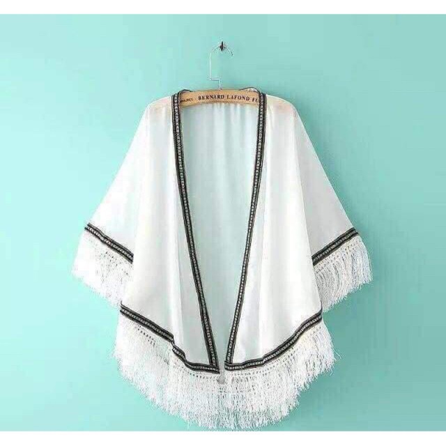 Kimono trắng tuarua