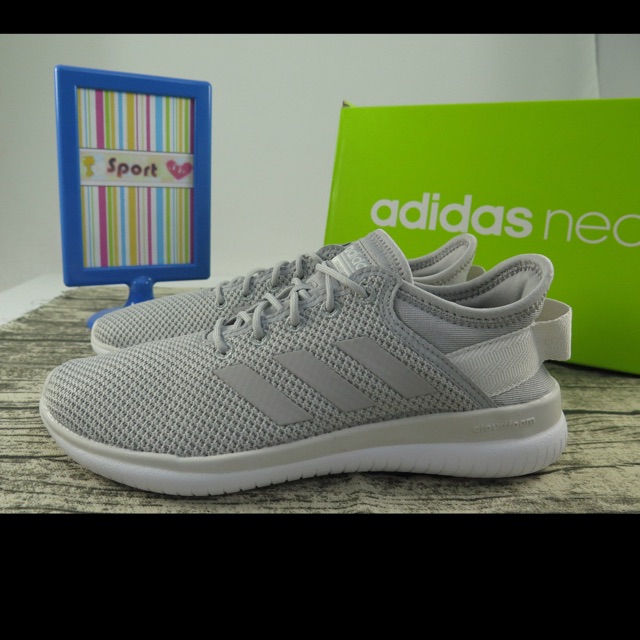 Giày adidas