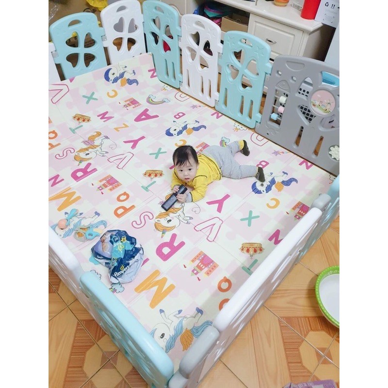 Bộ quây cũi nhựa nguyên sinh kèm thảm và 50 bóng