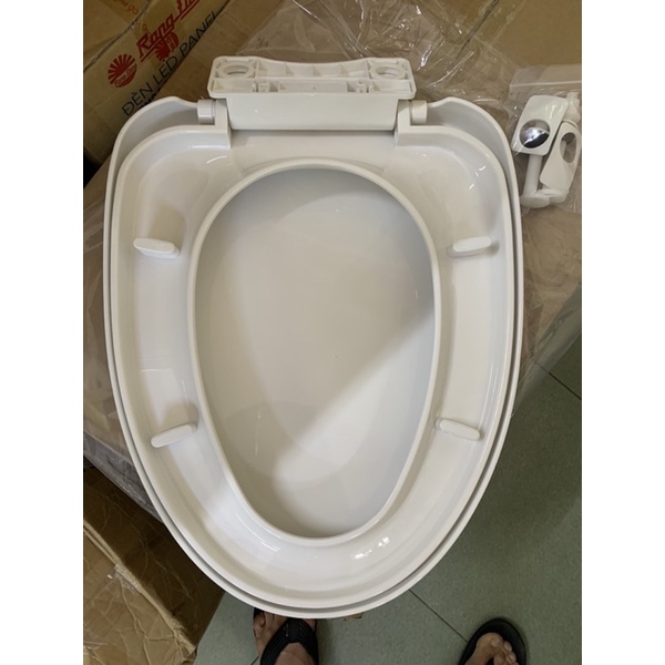Nắp cầu rơi êm cao cấp dành cho INAX 306, 504, 702… Viglacera V39, V37, V64… America VF 2013