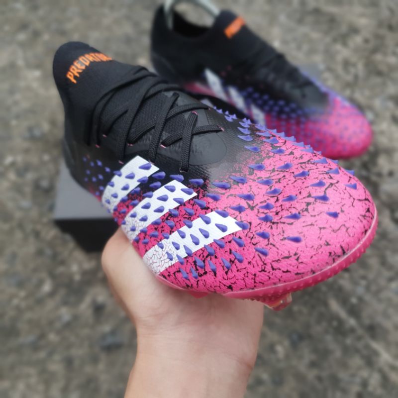 Giày Bóng Đá Predator Freak.1 FG - Phù hợp sân cỏ tự nhiên