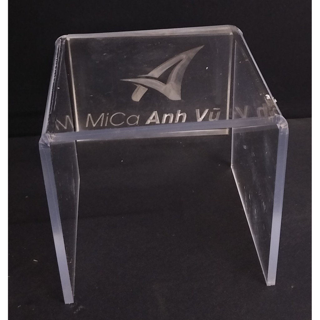 Kệ trưng bày mica chữ U 20x20x10cm