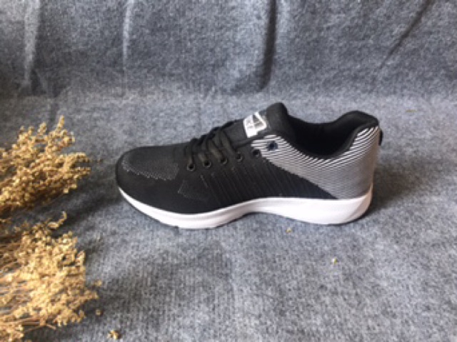 Giày sneackers phong cách (free ship nội thành) | BigBuy360 - bigbuy360.vn