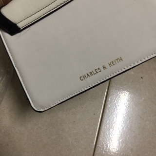 Túi đeo chéo cnk khoá vuông