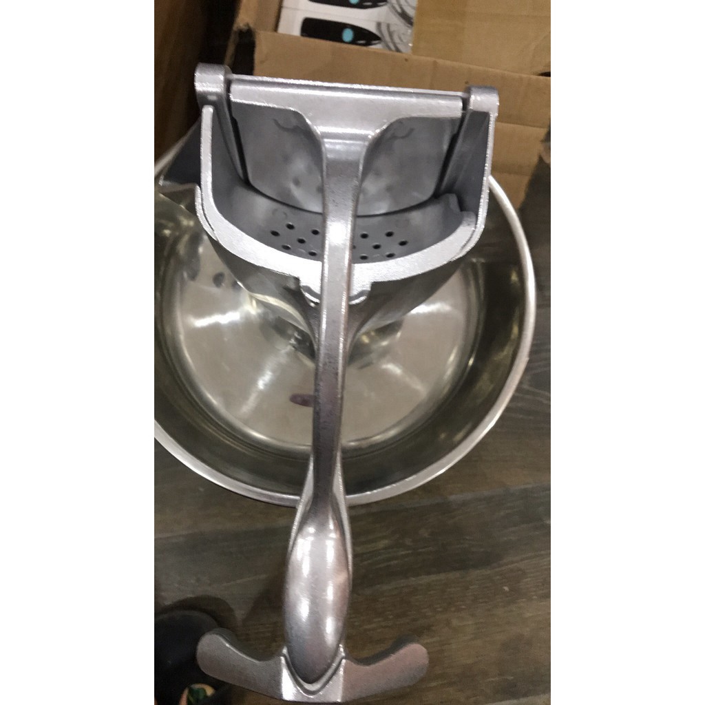 Máy ép trái cây cầm tay