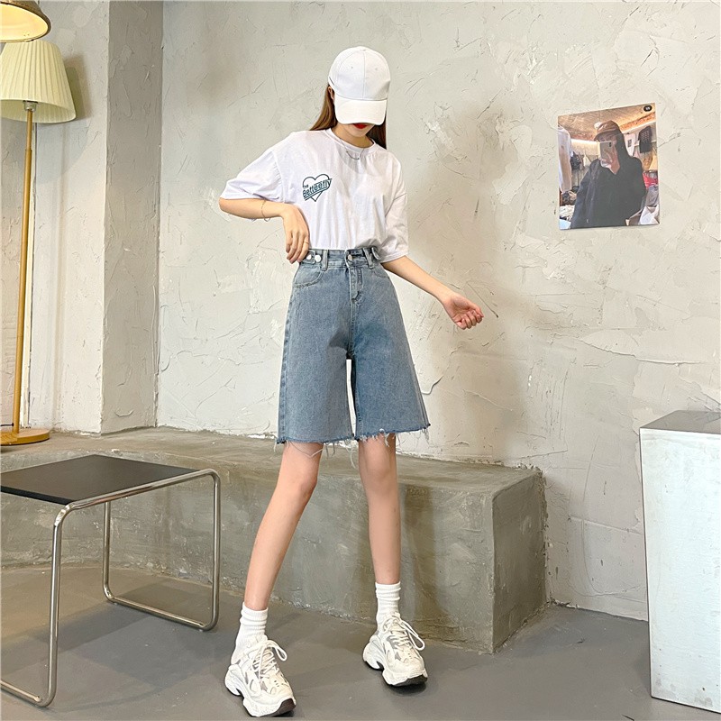 Korean women's high waist slimming denim shorts with raw edges