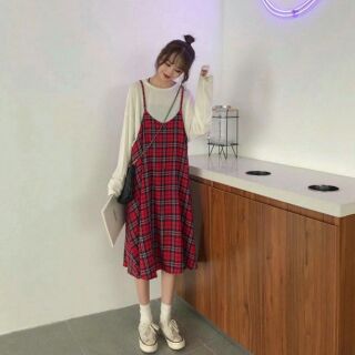 Đầm yếm caro đỏ đen