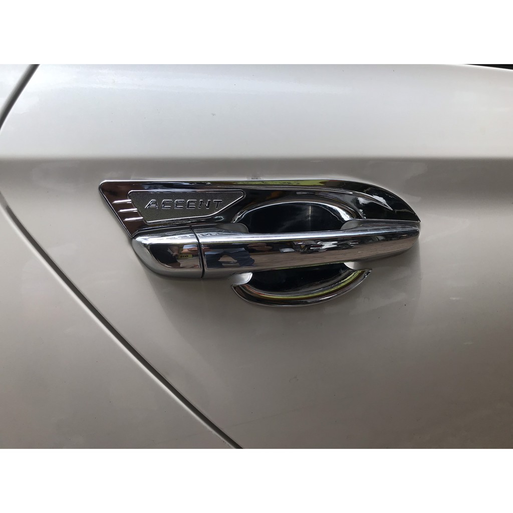 Ốp tay, hõm cửa xe Hyundai Accent 2018-2020
