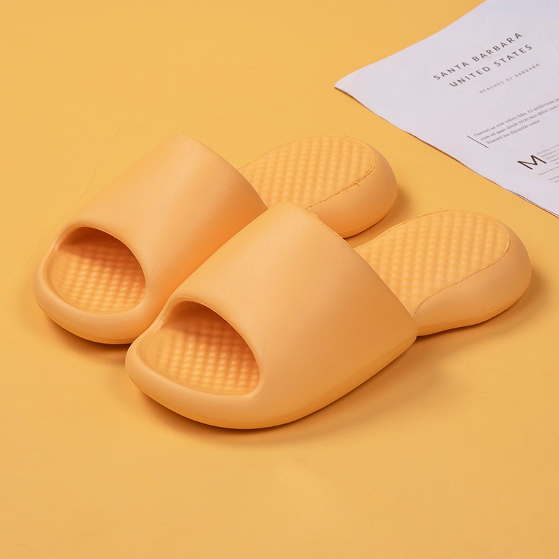 【Ready Stock】 Thick-soled slippers, simple and cute, waterproof, non-slip beach sandals, bathroom slippers, soft and comfortable couple slippers, multi-color optional integrated design slippers