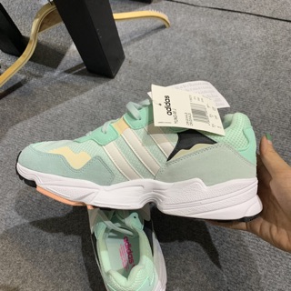 [Authentic] Hàng order dư Adidas UK - size 38