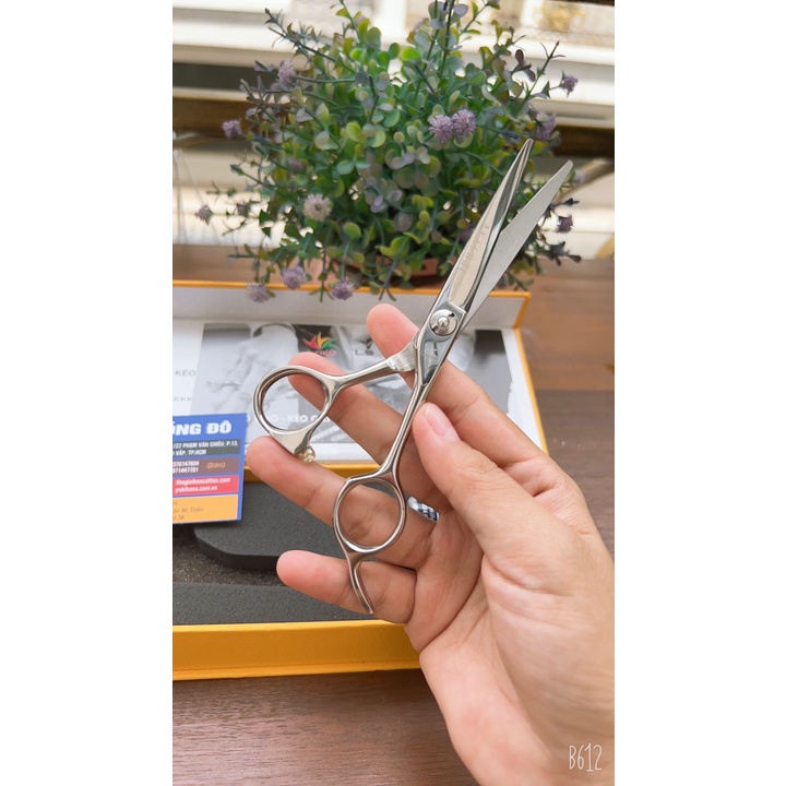 Kéo cắt tóc viko CA602