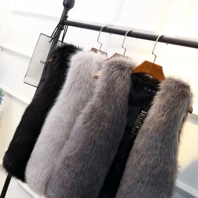 Áo gile lông thú