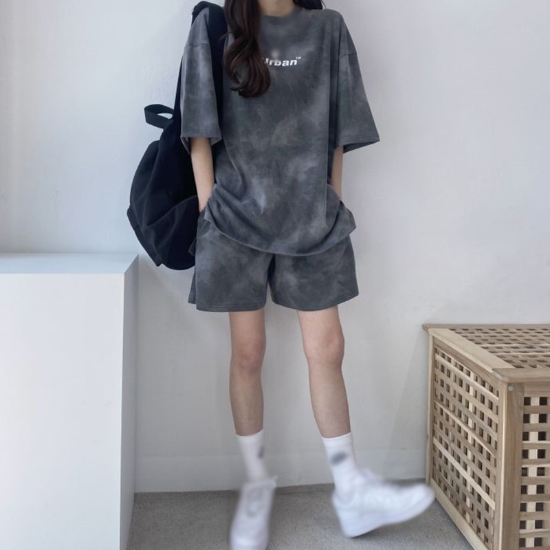 Set áo thun tay ngắn và quần ngắn ống rộng phong cách Hàn Quốc thời trang cá tính cho nữ