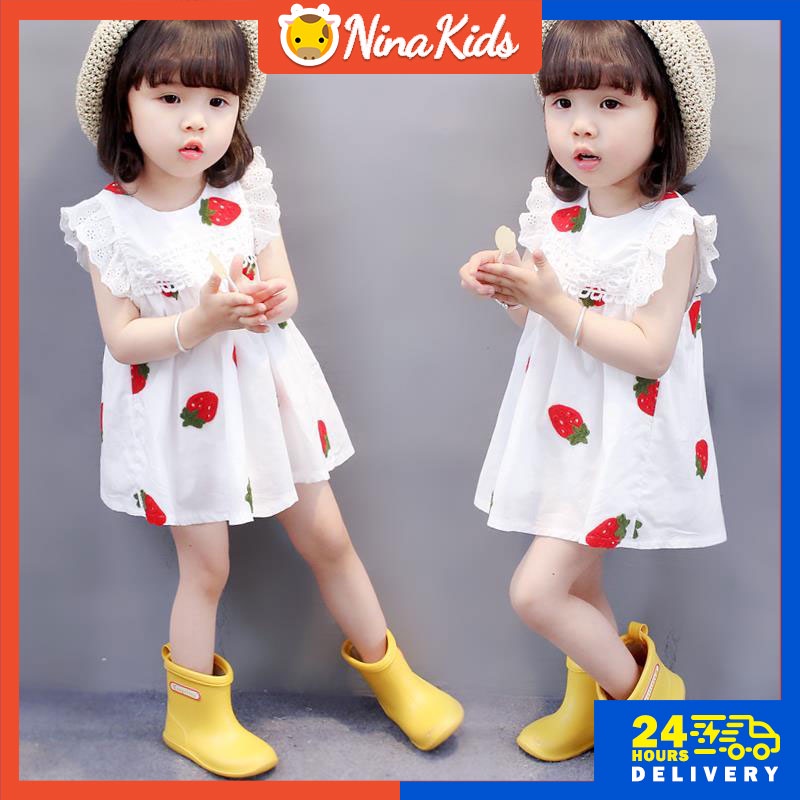 Đầm vải cotton không tay thêu hình quả dâu phong cách hè cho bé gái 0-4 tuổi