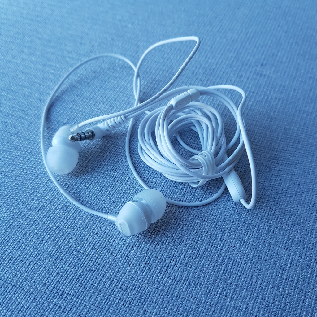 Tai nghe Sony MDR ex14Ap có mic, chính hãng, âm cực hay và rõ nét, giá siêu rẻ