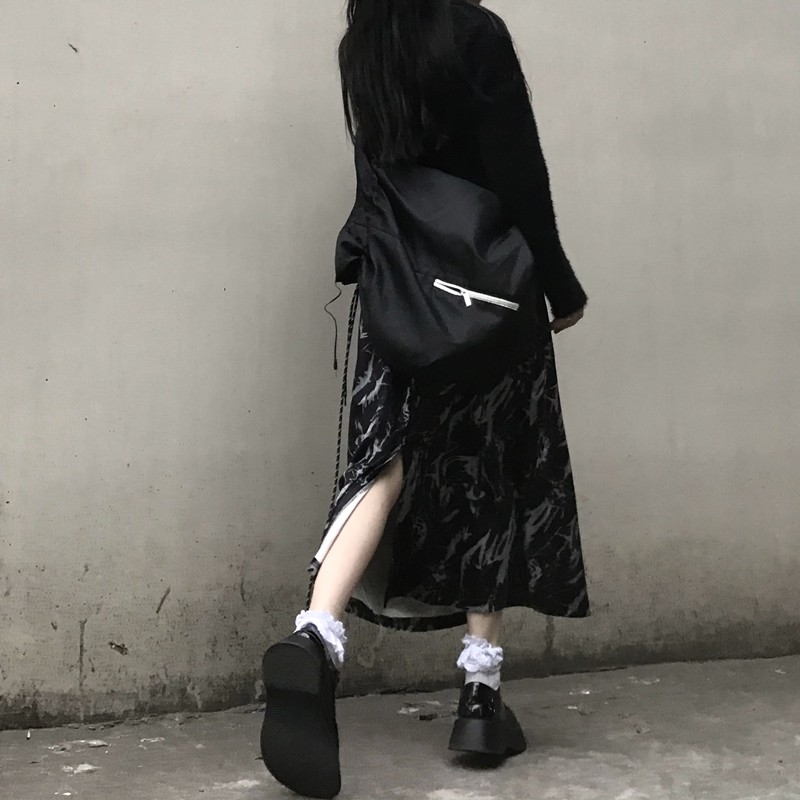 Chân Váy Nhung Dáng Chữ A Phong Cách Hàn Quốc | BigBuy360 - bigbuy360.vn