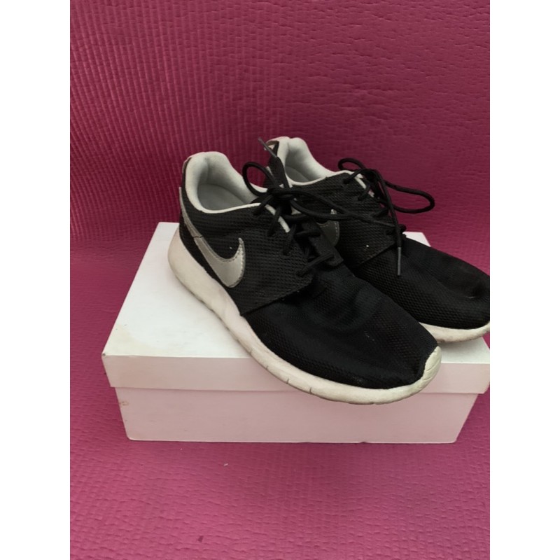 Giày nike auth