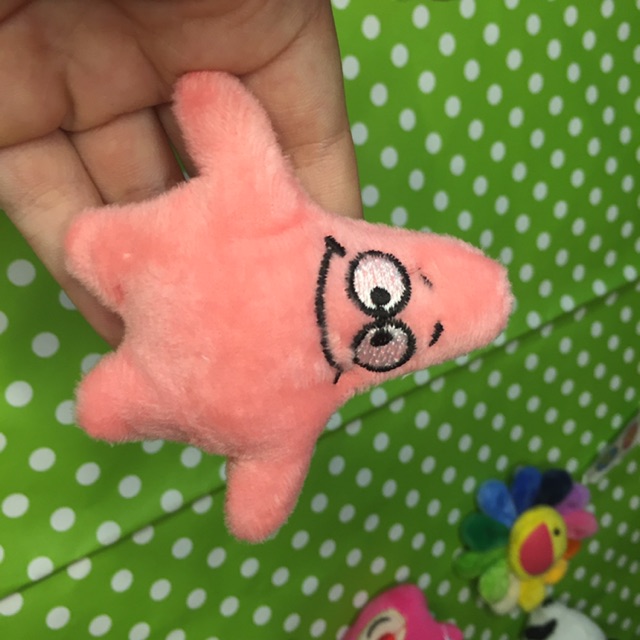 Ghim cài áo, huy hiệu cài sao hồng cute