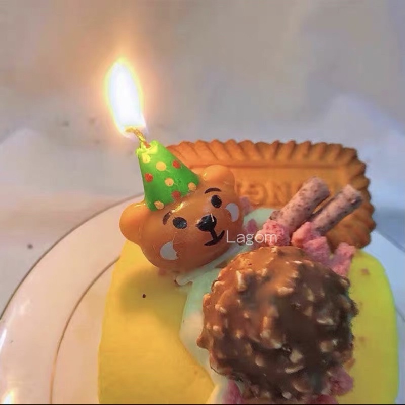 Nến đầu gấu nâu mũ chấm bi màu sắc trang trí sinh nhật, tiệc