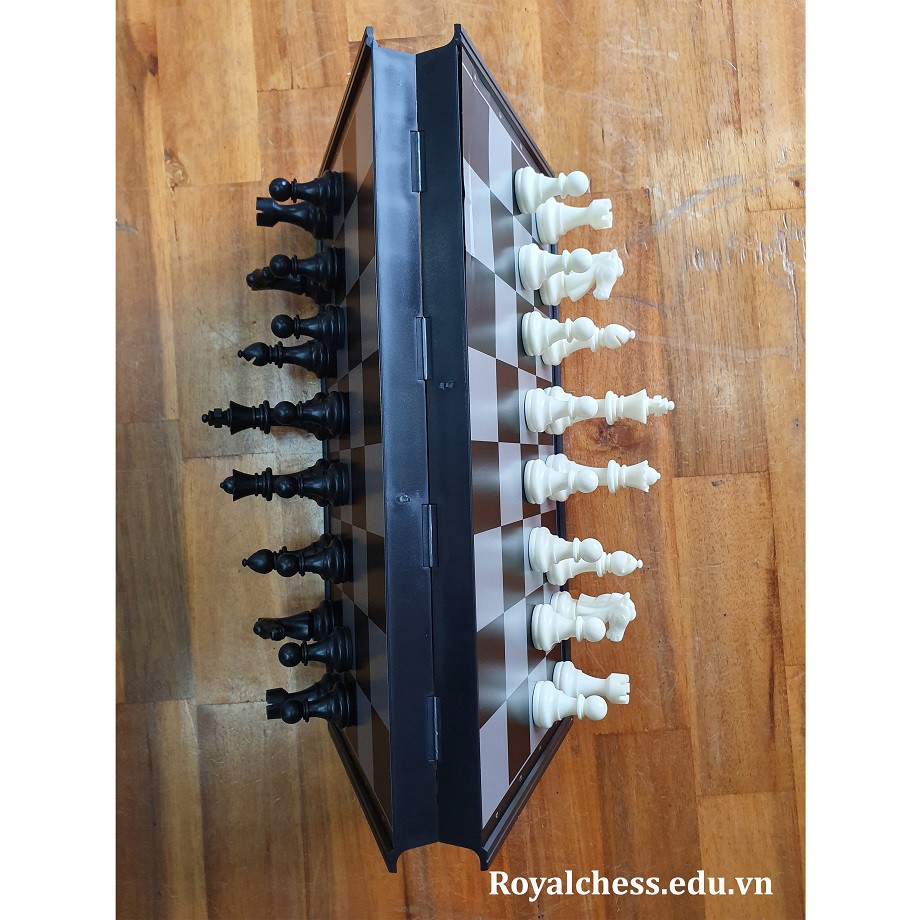 Bộ cờ vua nam châm đen trắng - Size L ROYALCHESS