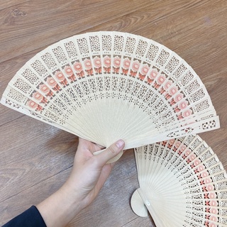 QUẠT GỖ CHỤP ẢNH