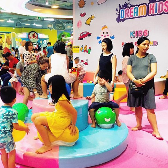 HCM [E-Voucher] Khu Vui Chơi Dream Kids Vạn Hạnh Mall - Bé Chơi Cả Ngày, Ăn Uống No Say, Học Nhiều Điều Hay (HD)