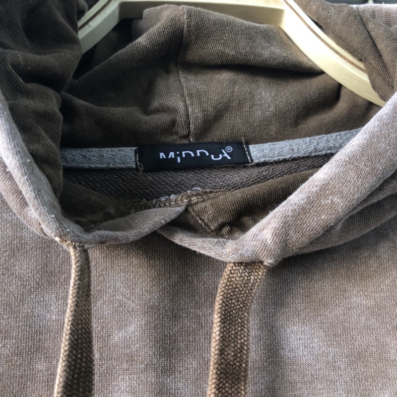 ÁO CROPTOP TAY DÀI 2HAND