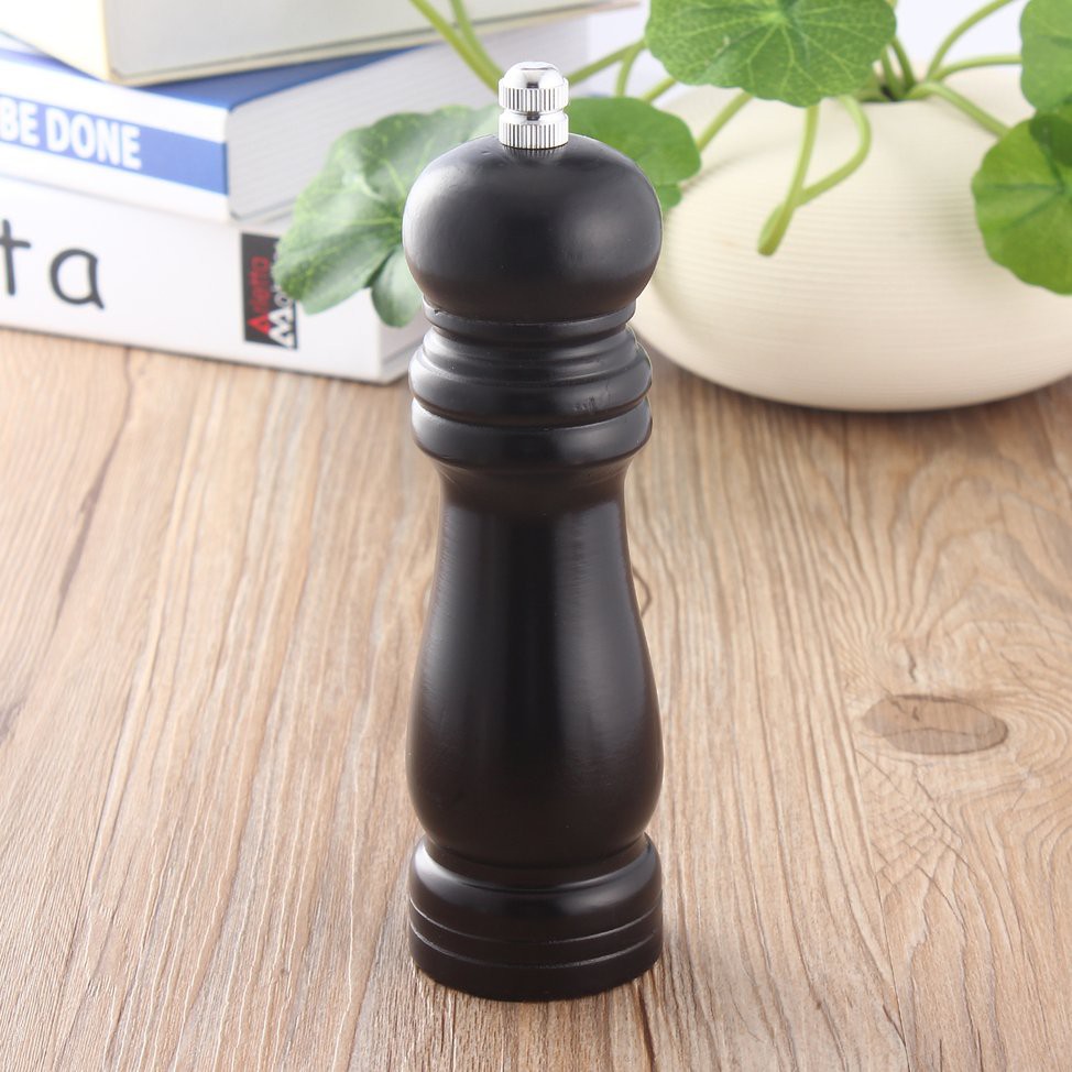 Lọ xay hạt tiêu bằng gỗ tiện dụng cho nhà bếp