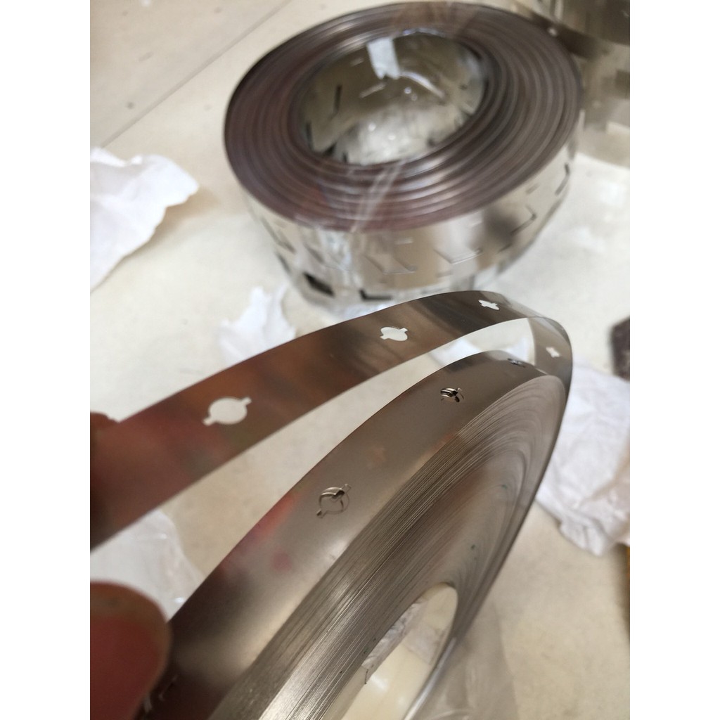 Kẽm lổ  Nickel 1P 2P 3P 4P dày 0.2mm pin 32650 32700 có vít