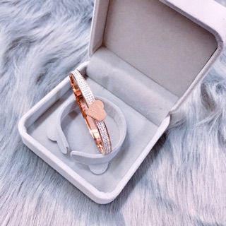 Vòng tay titan cẩn xoàn tấm chữ love cao cấp