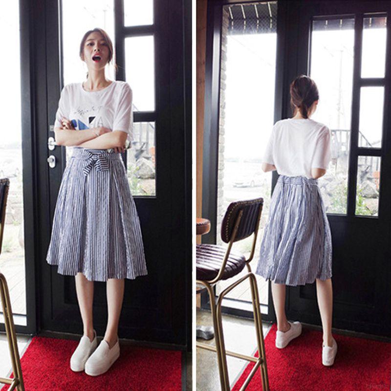 Set áo thun cổ tròn tay ngắn + chân váy sọc xanh thời trang cho nữ