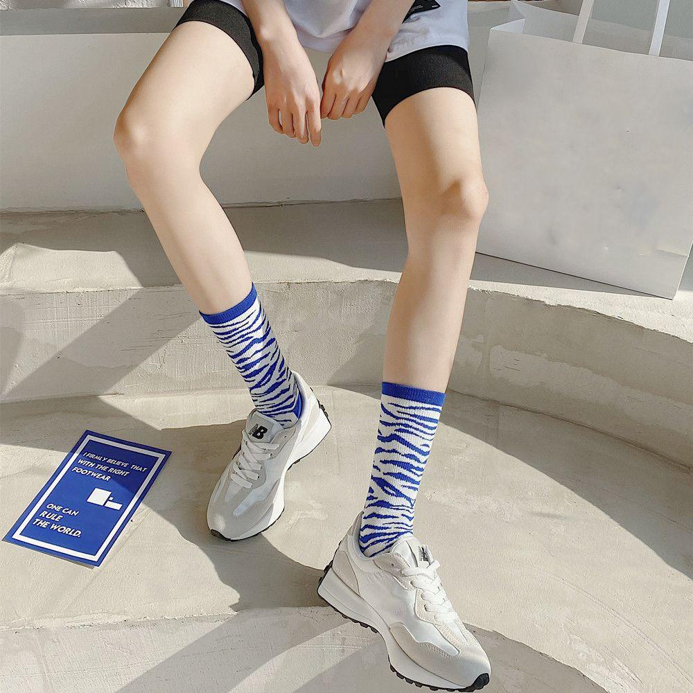 Vớ Nữ Họa Tiết Da Báo Và Mặt Cười Sáng Tạo