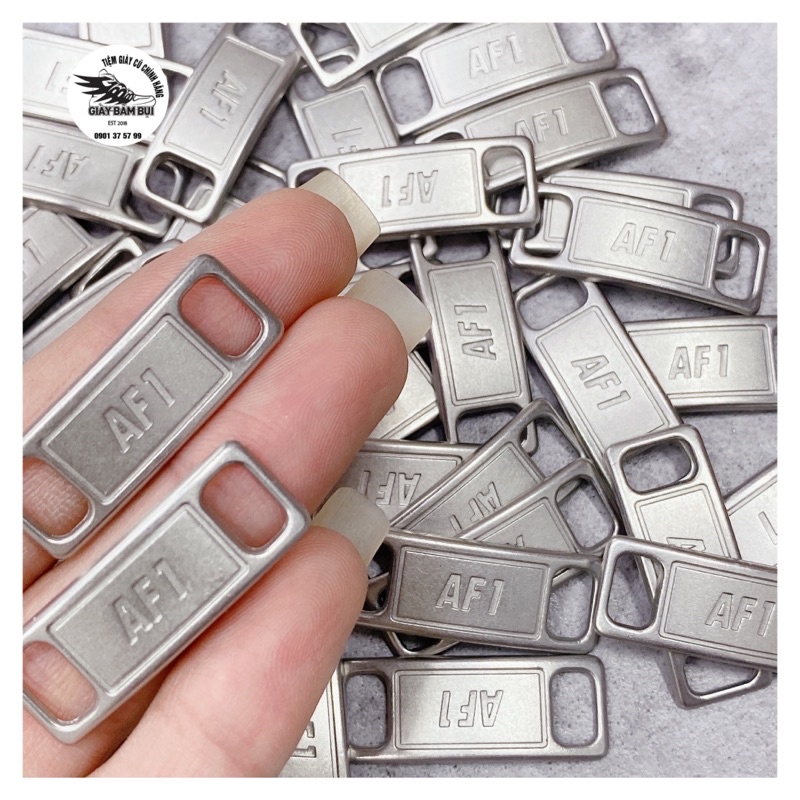 Tag sắt màu bạc giày Air force one