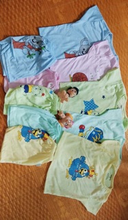 2 bộ coton cho bé trai và bé gái ( hình ngẫu nhiên)