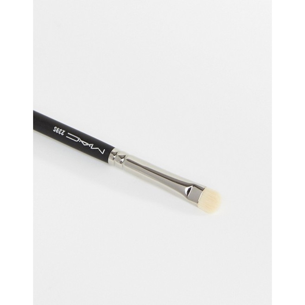 Cọ Tán Màu Mắt MAC 239S - Mac Eyebrush