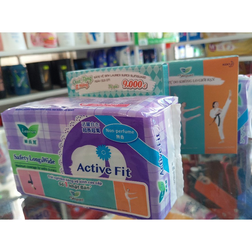 Băng vệ sinh hàng ngày Laurier Active Fit siêu thấm 40 miếng