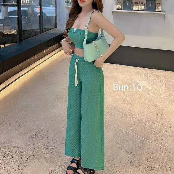 Set bộ croptop cúp ngực kèm quần ống rộng cực tôn dáng sexy cho nàng đi chơi dạo phố dự tiệc sang chảnh
