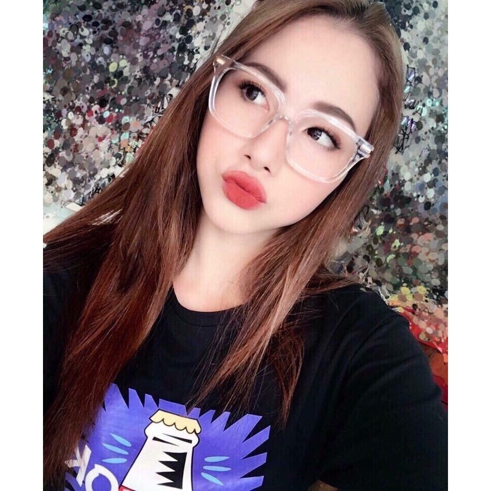 BÁNLỖ ĐỔI 5 SAO _[GIÁ SỈ] KÍNH CHỮ V GỌNG TRONG CHÂN KIM LOẠI VÀNG BẠC CỰC ĐẸP KÍNH V GIẢ CẬN MẪU MỚI HỌT | BigBuy360 - bigbuy360.vn