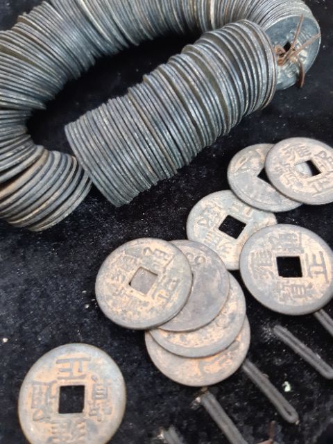 Tiền xu cổ âm dương chiêu tài | BigBuy360 - bigbuy360.vn