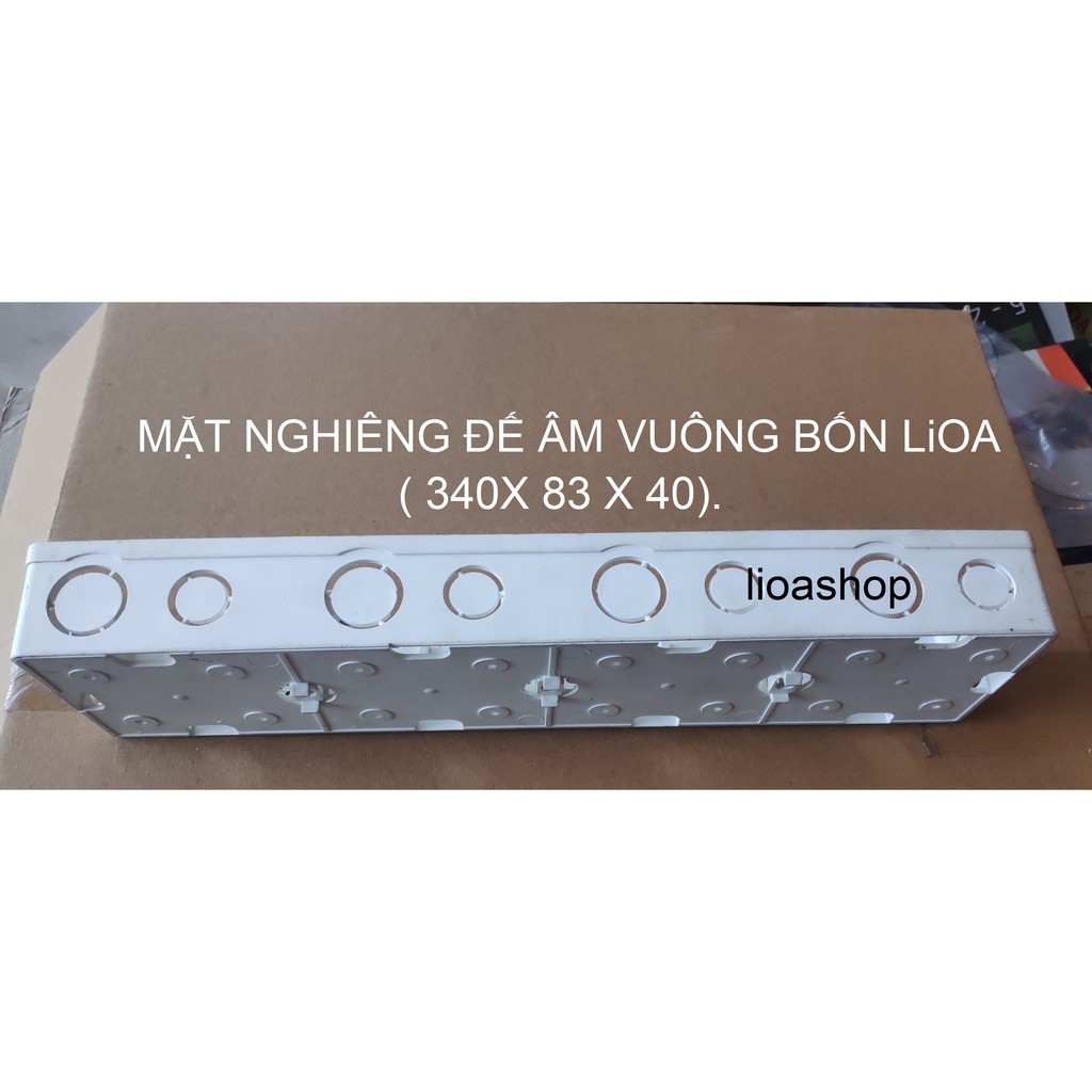 ĐÉ ÂN BỐN VUÔNG LiOA.