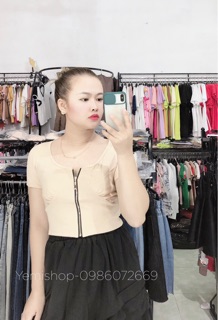 Áo crt khoá ngực