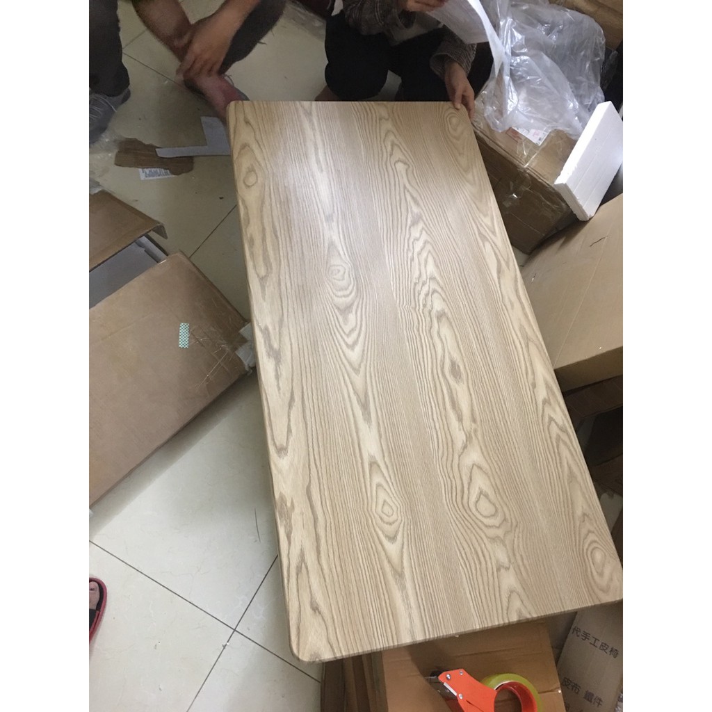 Bàn làm việc.Bàn làm việc chất liệu gỗ thông ép kích thước rộng rải có hai ngăn kéo kích thước sản phẩm 100x55x72