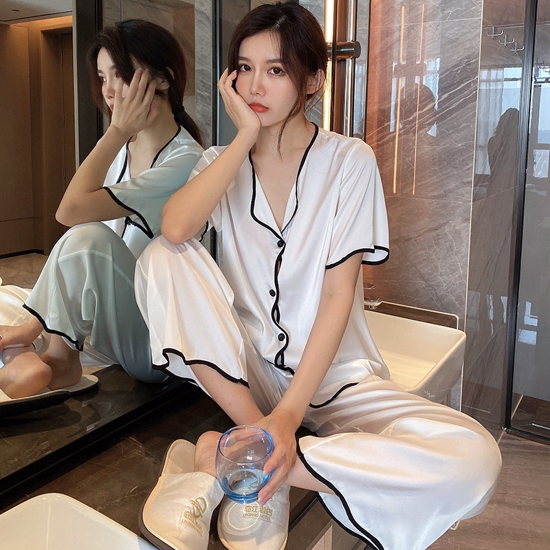 Bộ đồ ngủ tay ngắn chất liệu lụa mỏng thiết kế thời trang cho nữ