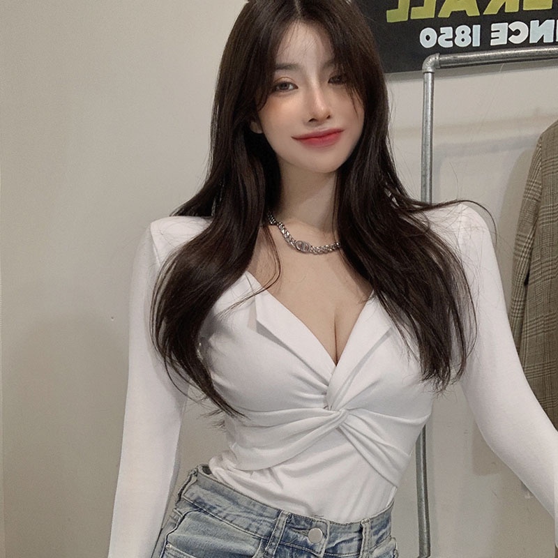 QKOOLE  Áo Thun Dệt Kim Tay Dài Cổ Chữ V Dáng Ôm Phong Cách Hàn Quốc Dành Cho Nữ