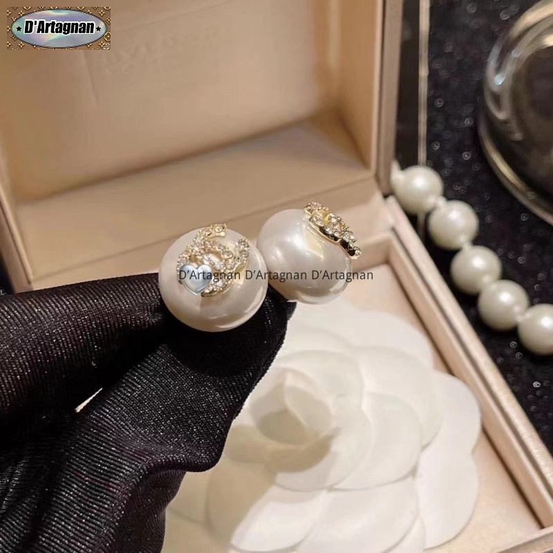 'Boutique Spot'CC22b Bông tai ngọc trai Stud kim loại CClogo với bông tai in thép Dia 1.8cm chất lượng cao Hàn Quốc 2022 mới tái tạo thanh lịch Vintage thời trang không phai 925 kim bạc cho phụ nữ