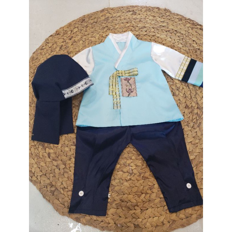 Bộ hanbok bé trai