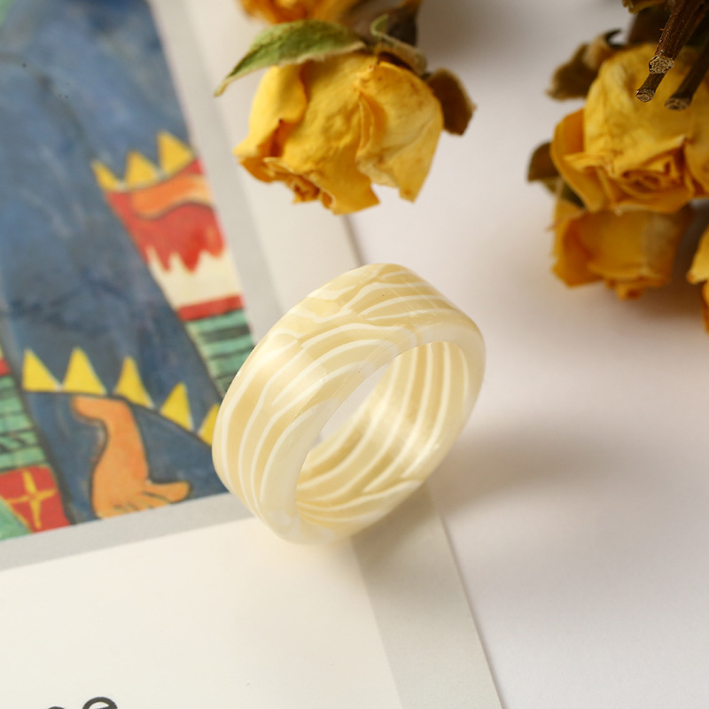 Nhẫn Nhựa Acrylic Màu Trơn Họa Tiết Da Báo Thanh Lịch