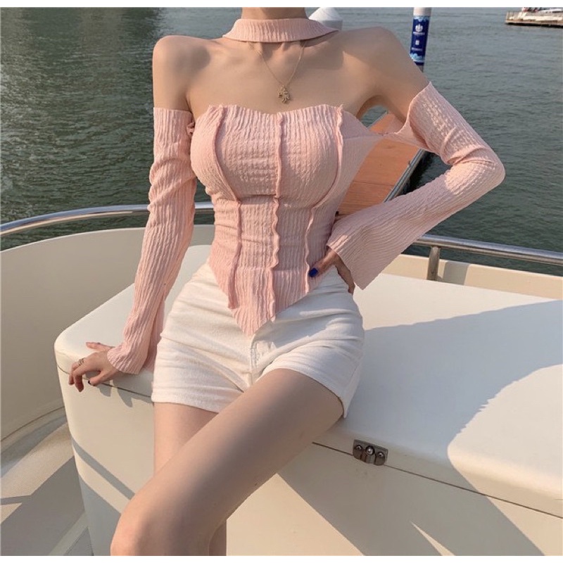 SET ÁO HỒNG GÂN TD CHOKER BẸT VAI + QUẦN SHORT TRẮNG (TH)