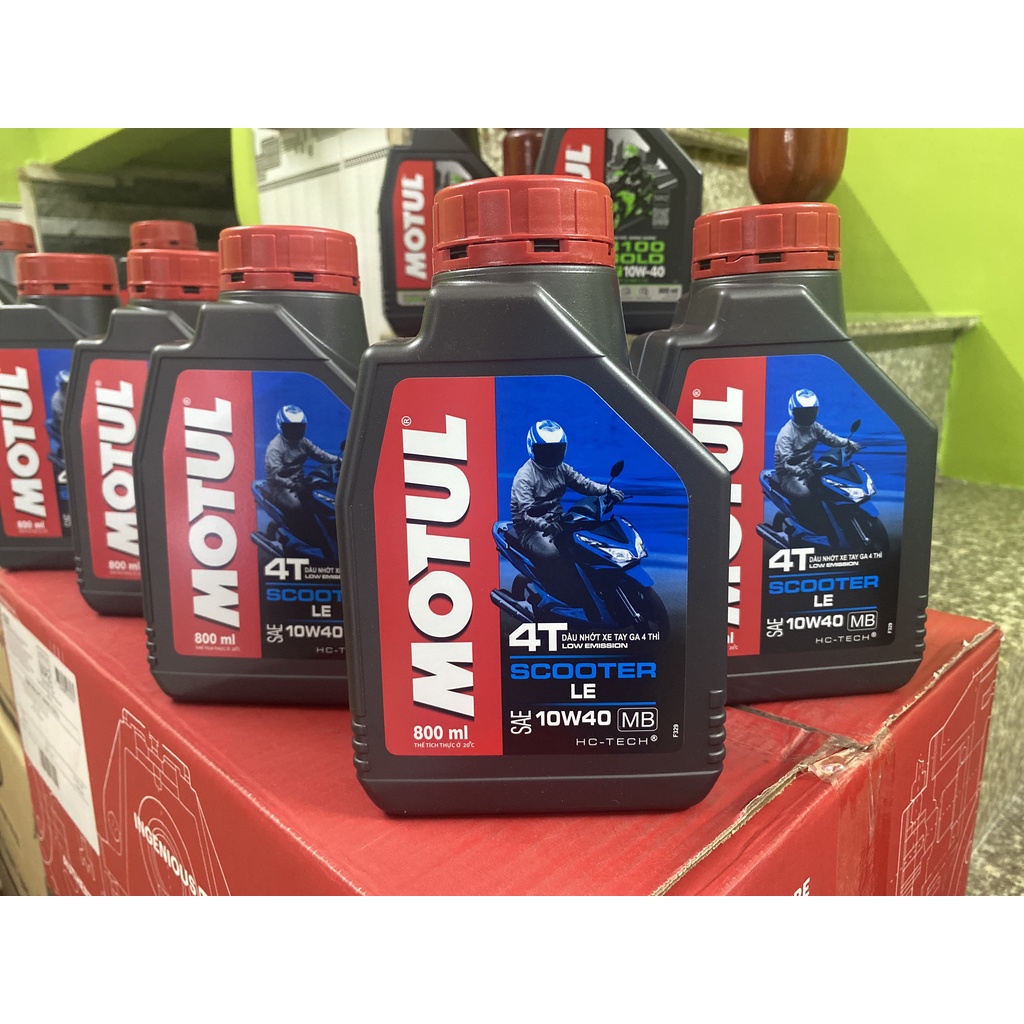 Nhớt xe tay ga Motul LE - Chai 800ml