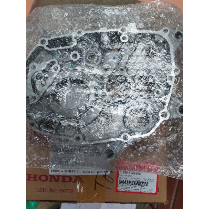 Vách Máy Bên Phải Vách Bên Dầu Wave 110 Honda